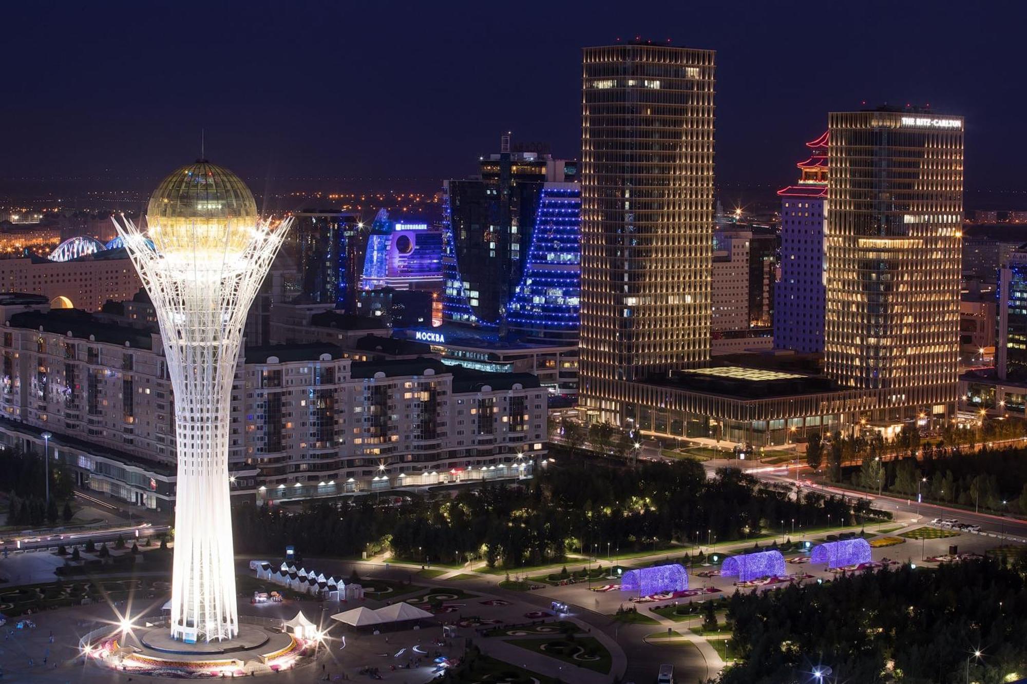 The Ritz-Carlton, Astana Hotel Exterior photo