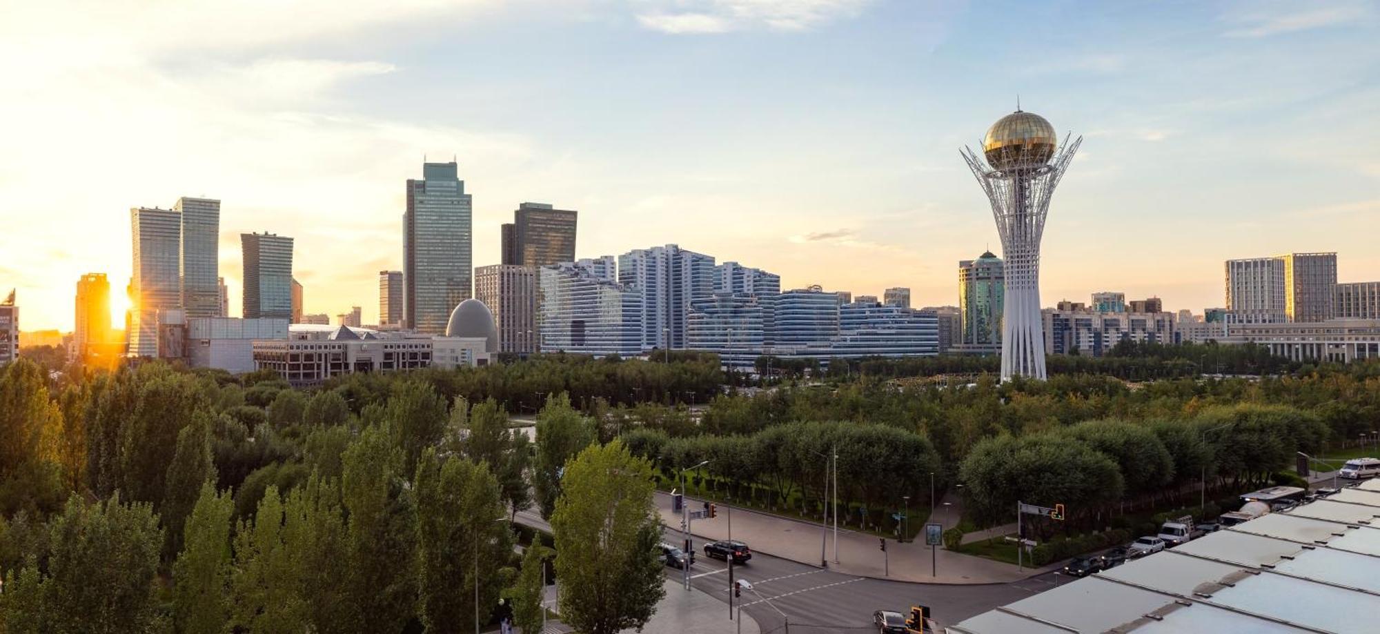 The Ritz-Carlton, Astana Hotel Exterior photo