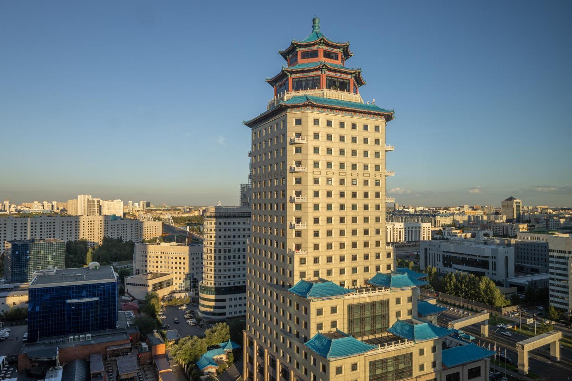 The Ritz-Carlton, Astana Hotel Exterior photo