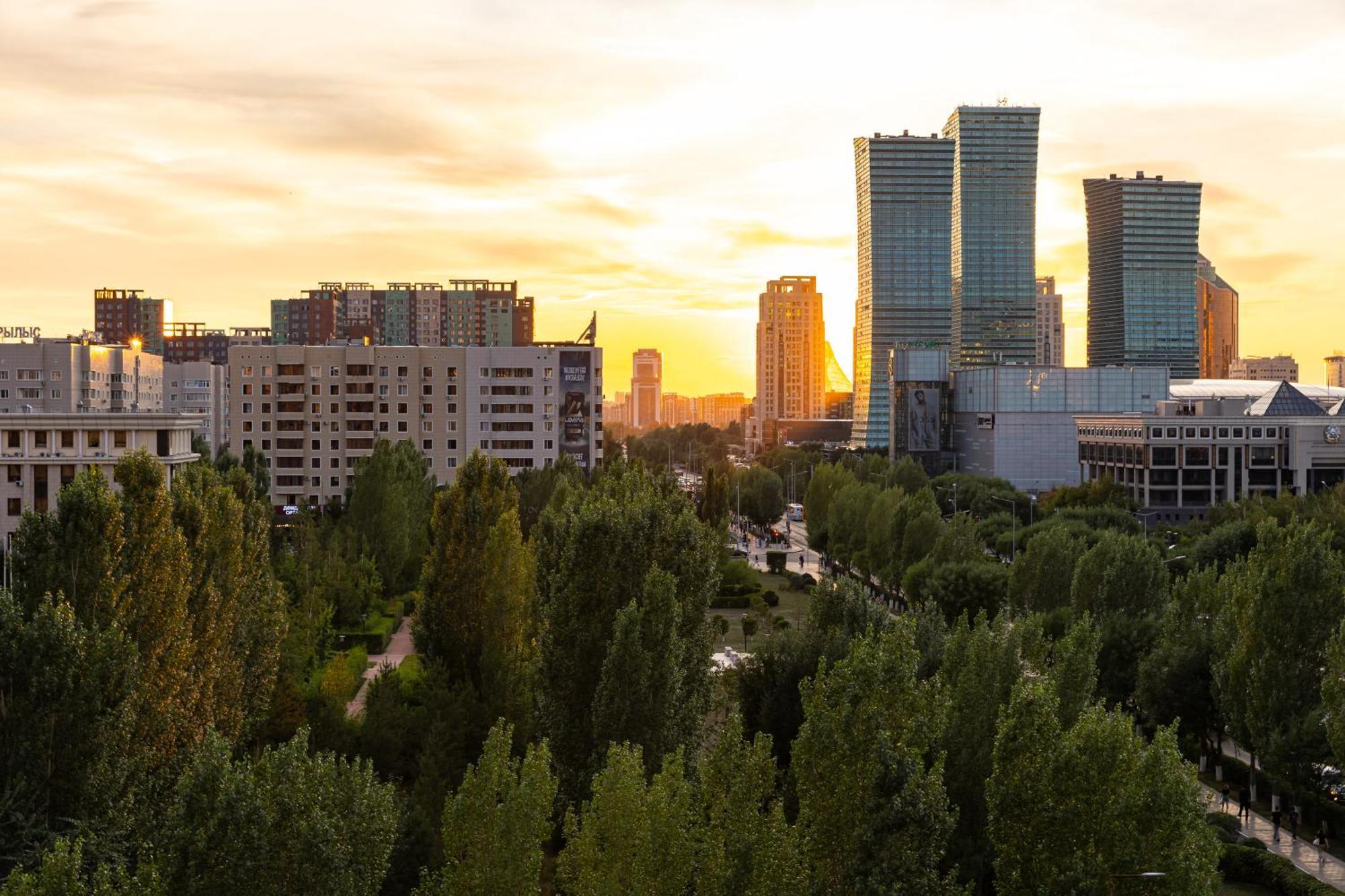 The Ritz-Carlton, Astana Hotel Exterior photo